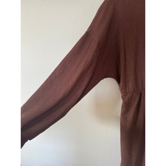 ASOS DESIGN textured collared wrap midi dress in brown - Picture 7 of 7